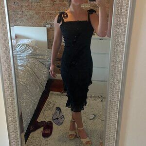 Abercrombie & Fitch- Tie-Strap Smocked Midi Dress